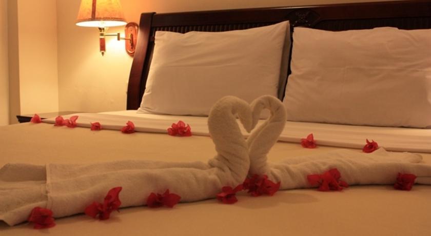 Royal Park Boracay Resort 3*